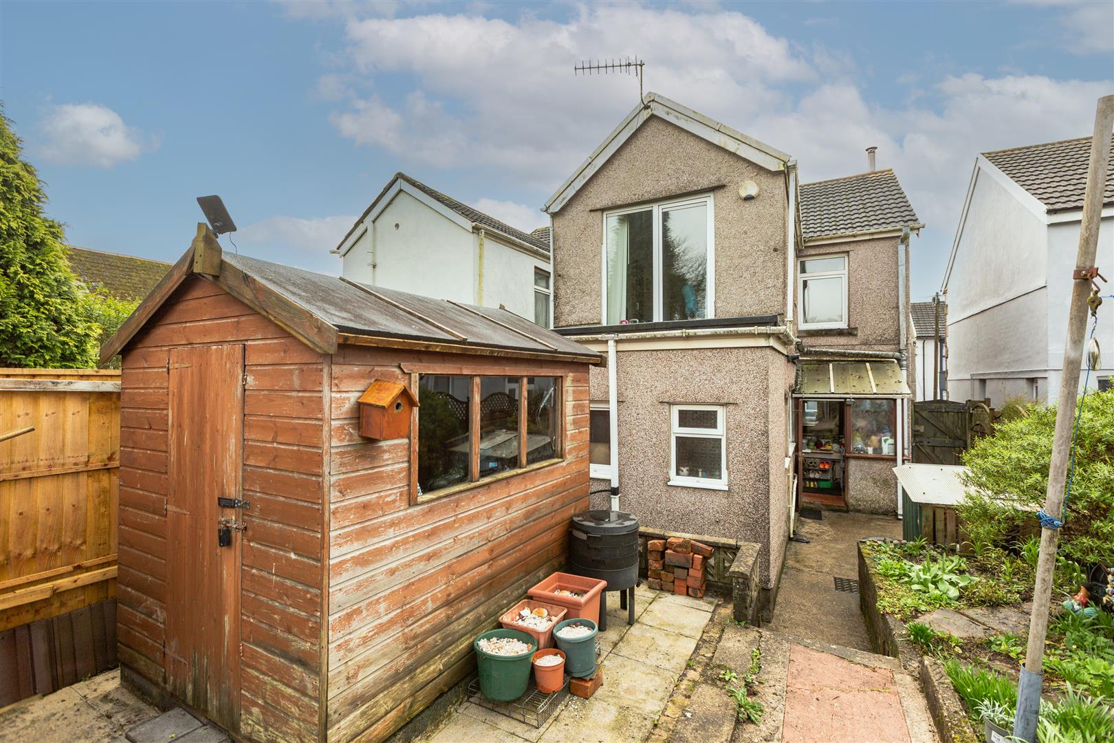 Armine Road, Fforestfach, Swansea, SA5 8DD